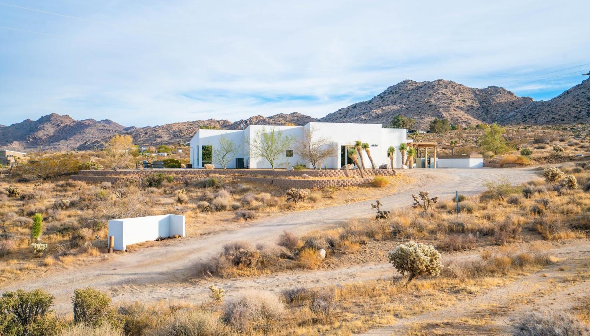 Experience Desert Serenity Gateway To Joshua Tree Exterior foto